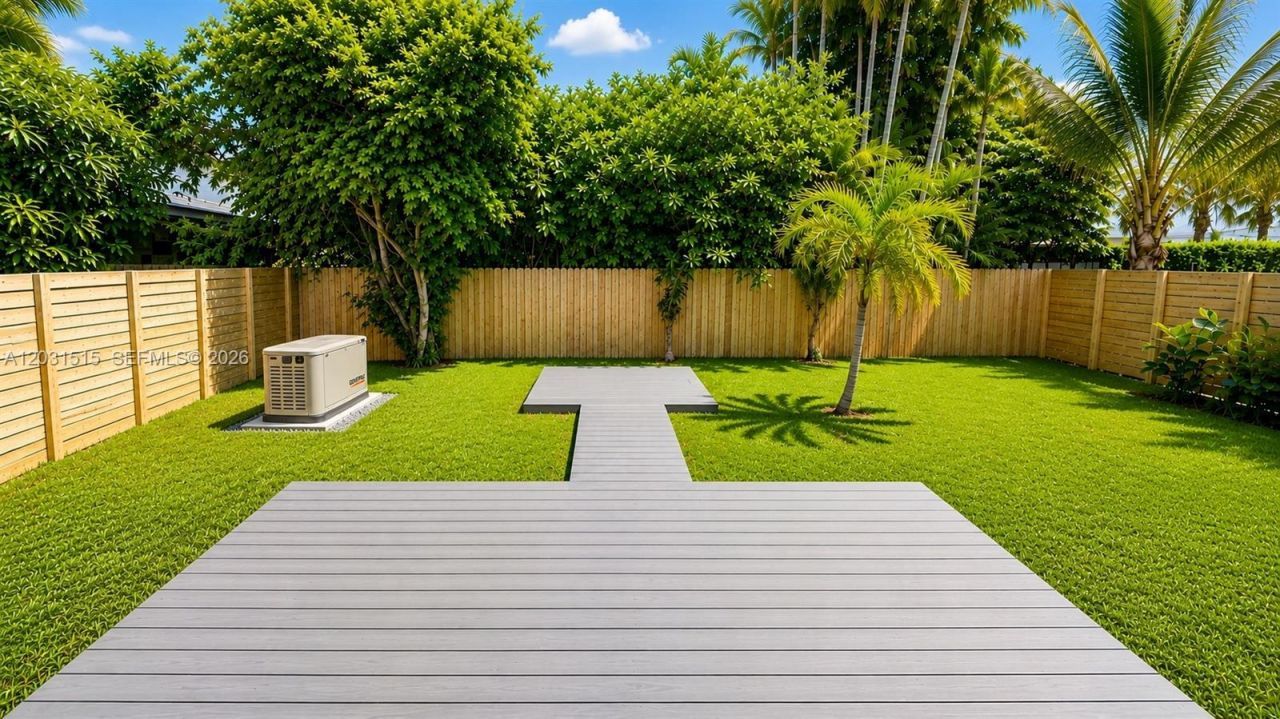 8819 Dickens Ave, Surfside, FL 33154 Photo