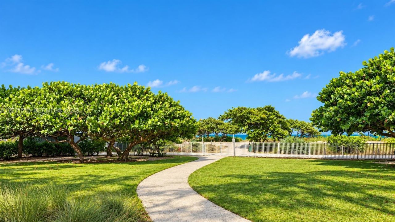 8819 Dickens Ave, Surfside, FL 33154 Photo