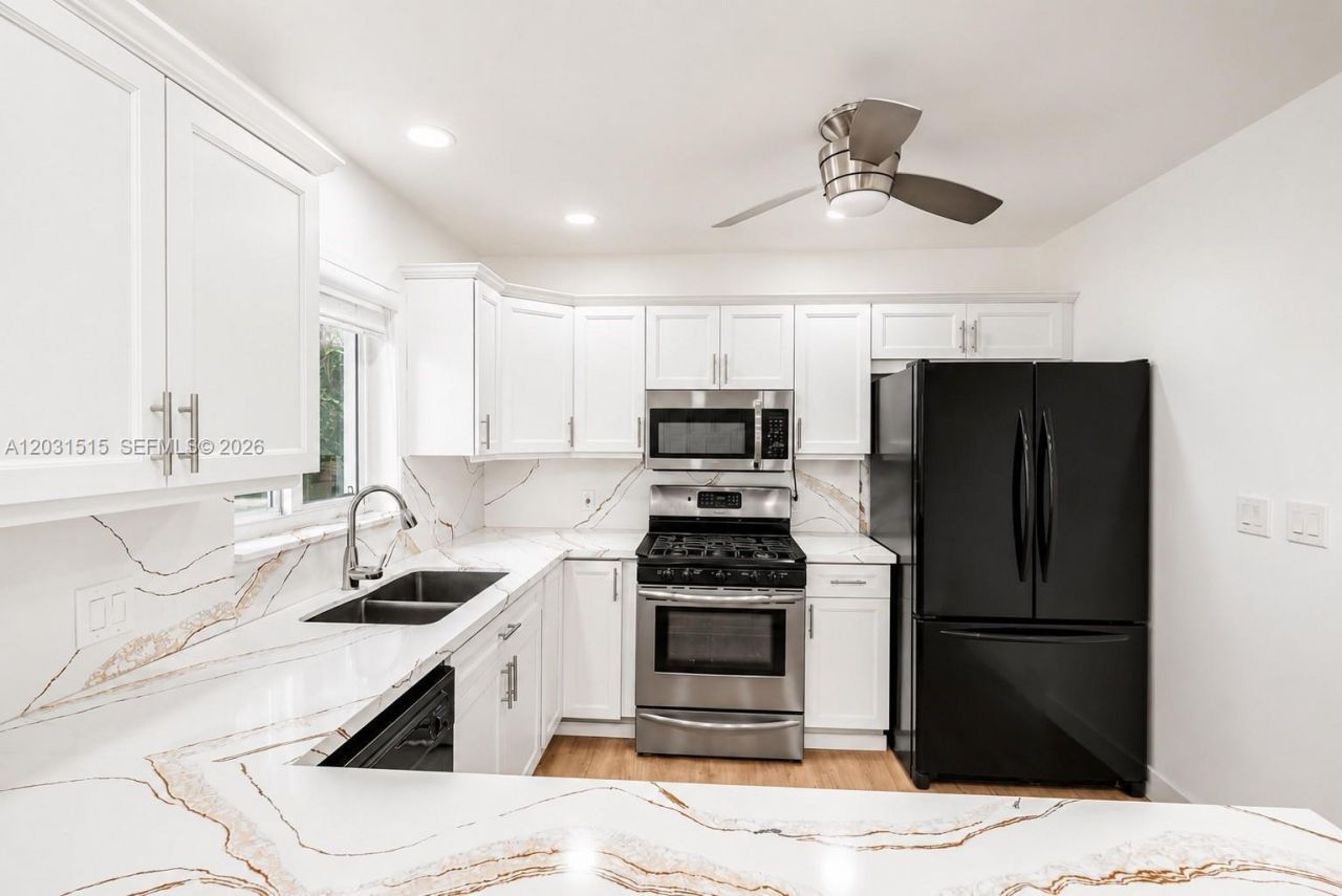 8819 Dickens Ave , Surfside, FL 33154 Photo