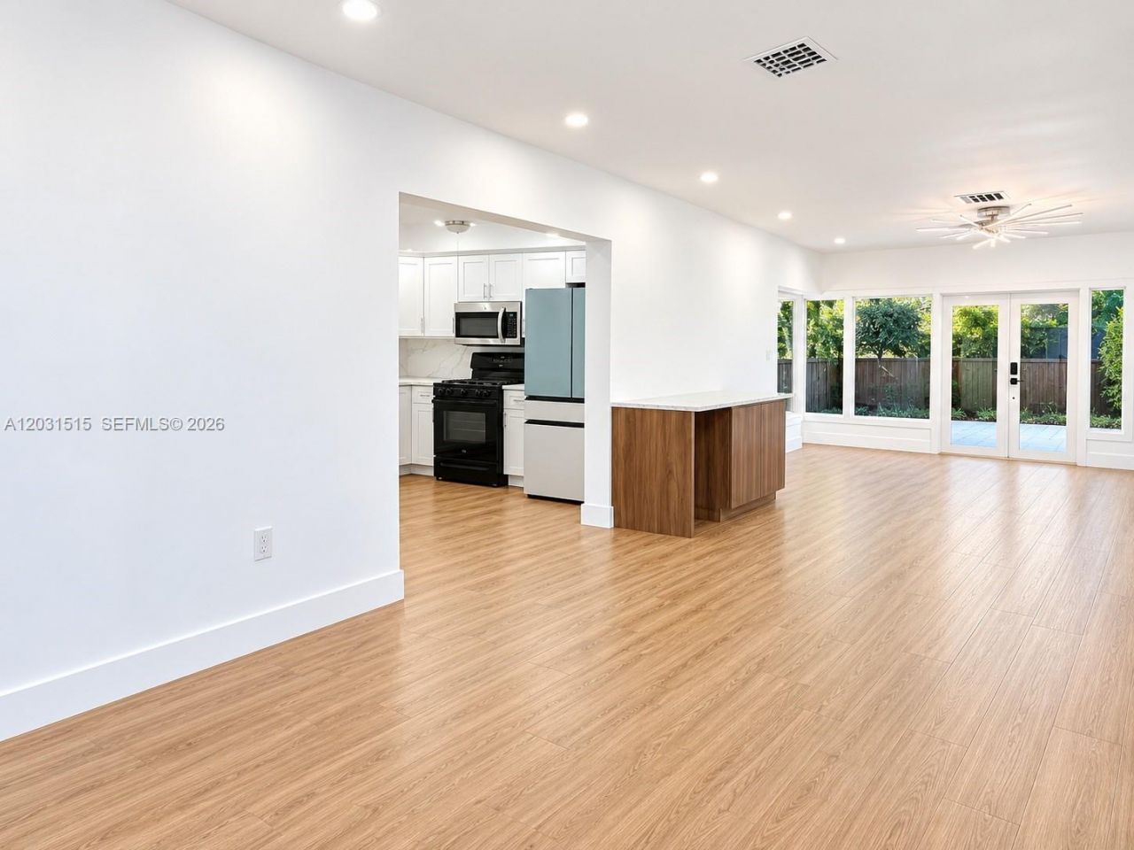 8819 Dickens Ave, Surfside, FL 33154 Photo