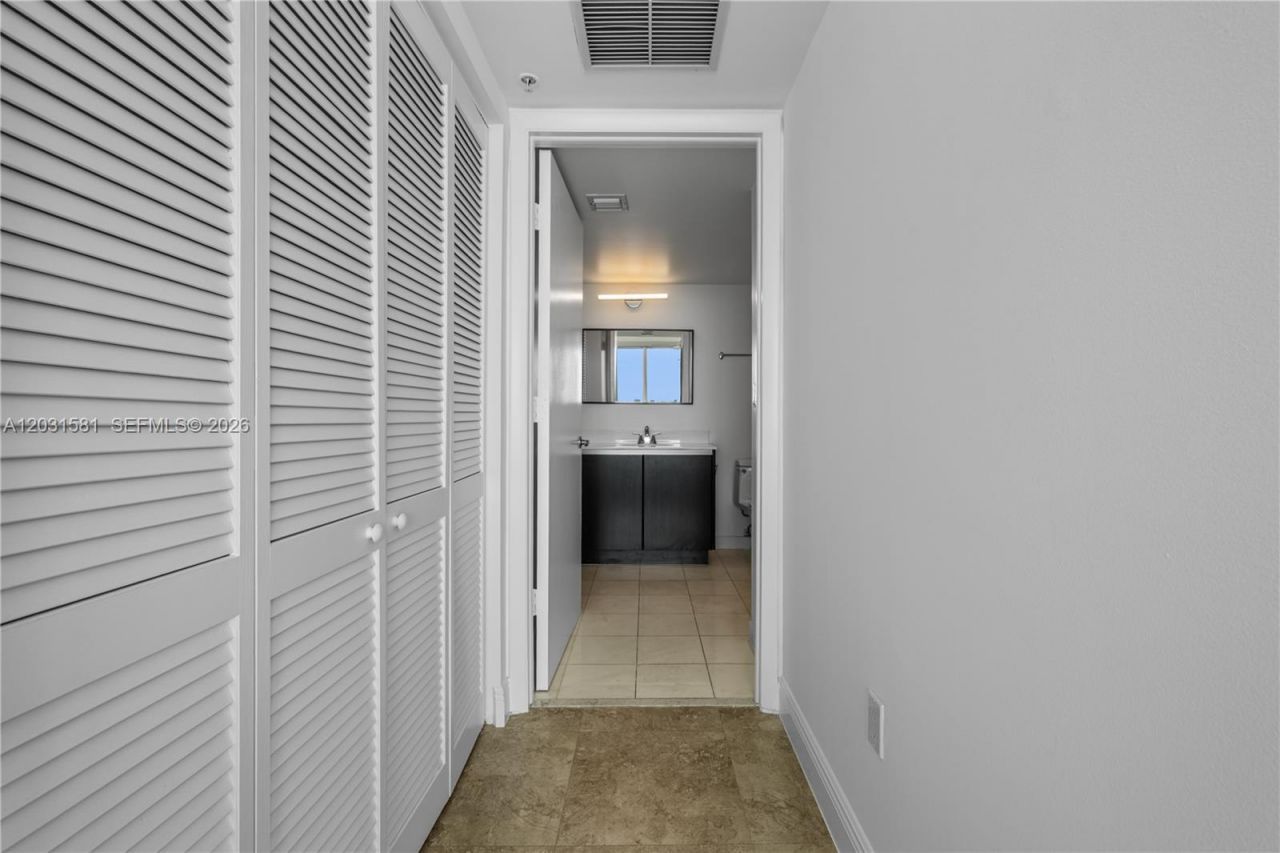 665 NE 25th St , Unit 1504, Miami, FL 33137 Photo