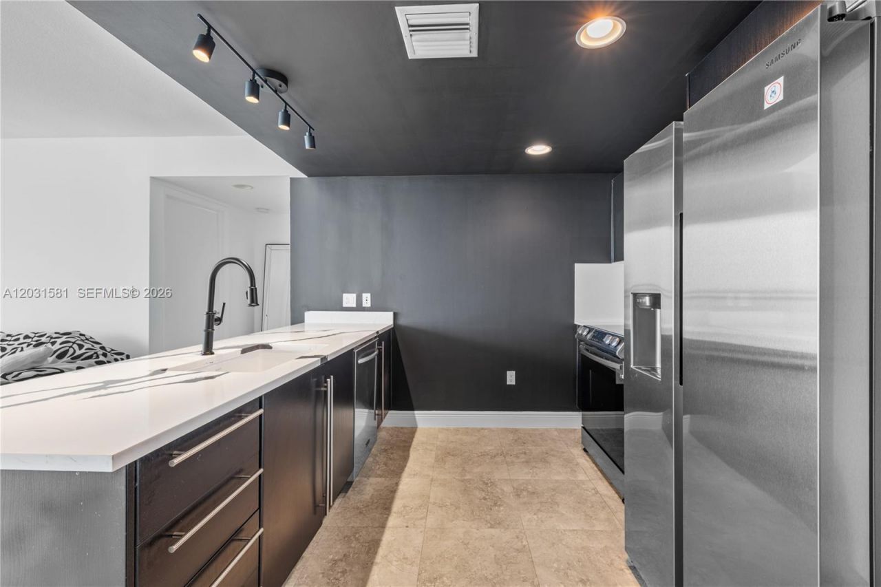 665 NE 25th St , Unit 1504, Miami, FL 33137 Photo