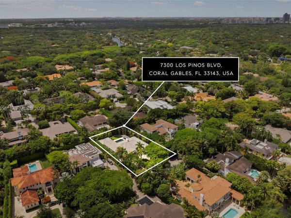 7300 Los Pinos Blvd, Coral Gables, FL 33143