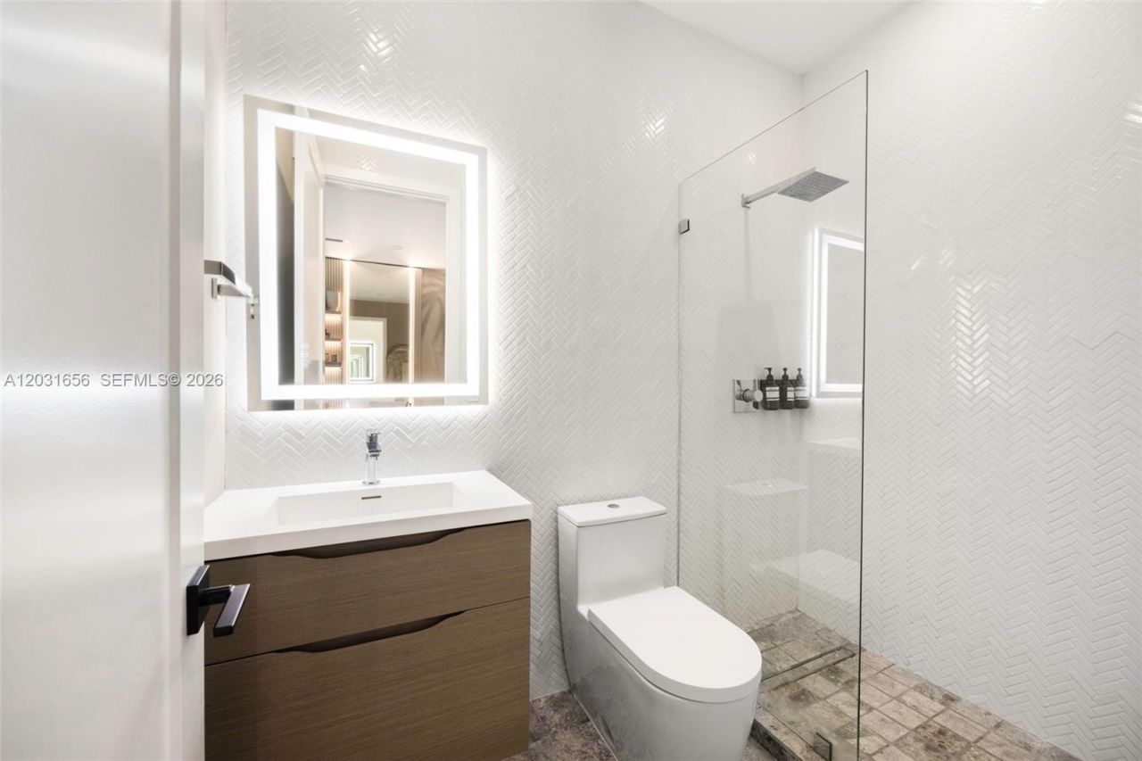 7300 Los Pinos Blvd , Coral Gables, FL 33143 Photo