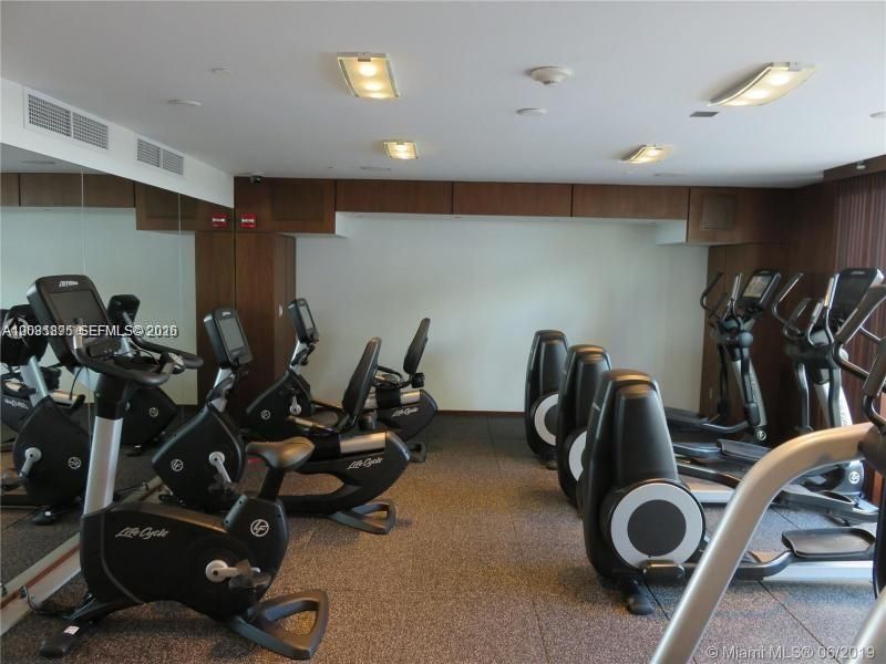 325 S Biscayne Blvd , Unit 2824, Miami, FL 33131 Photo