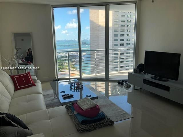 325 S Biscayne Blvd , Unit 2824, Miami, FL 33131 Photo