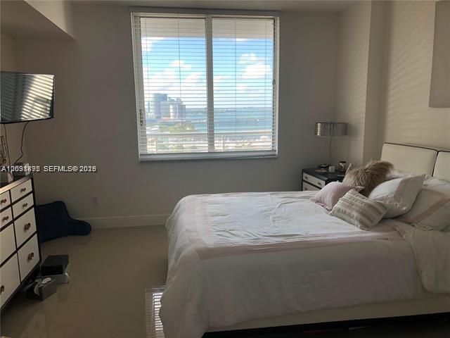 325 S Biscayne Blvd , Unit 2824, Miami, FL 33131 Photo