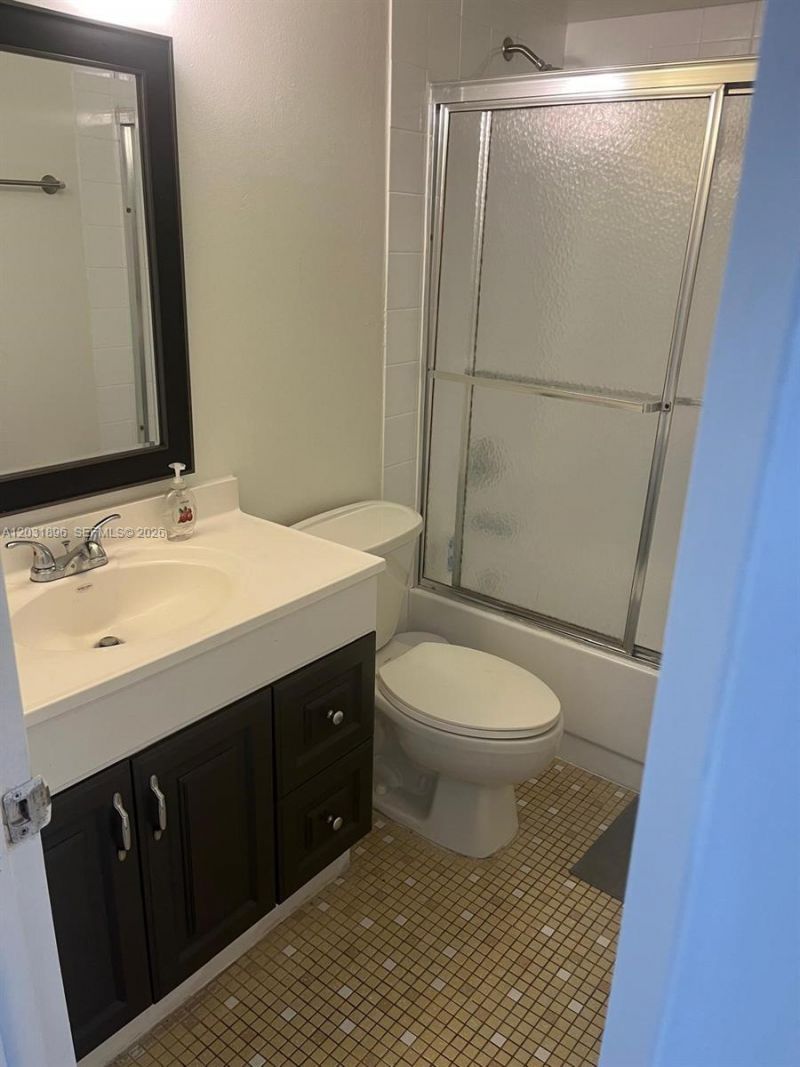 1150 Collins Ave , Unit 204, Miami Beach, FL 33139 Photo