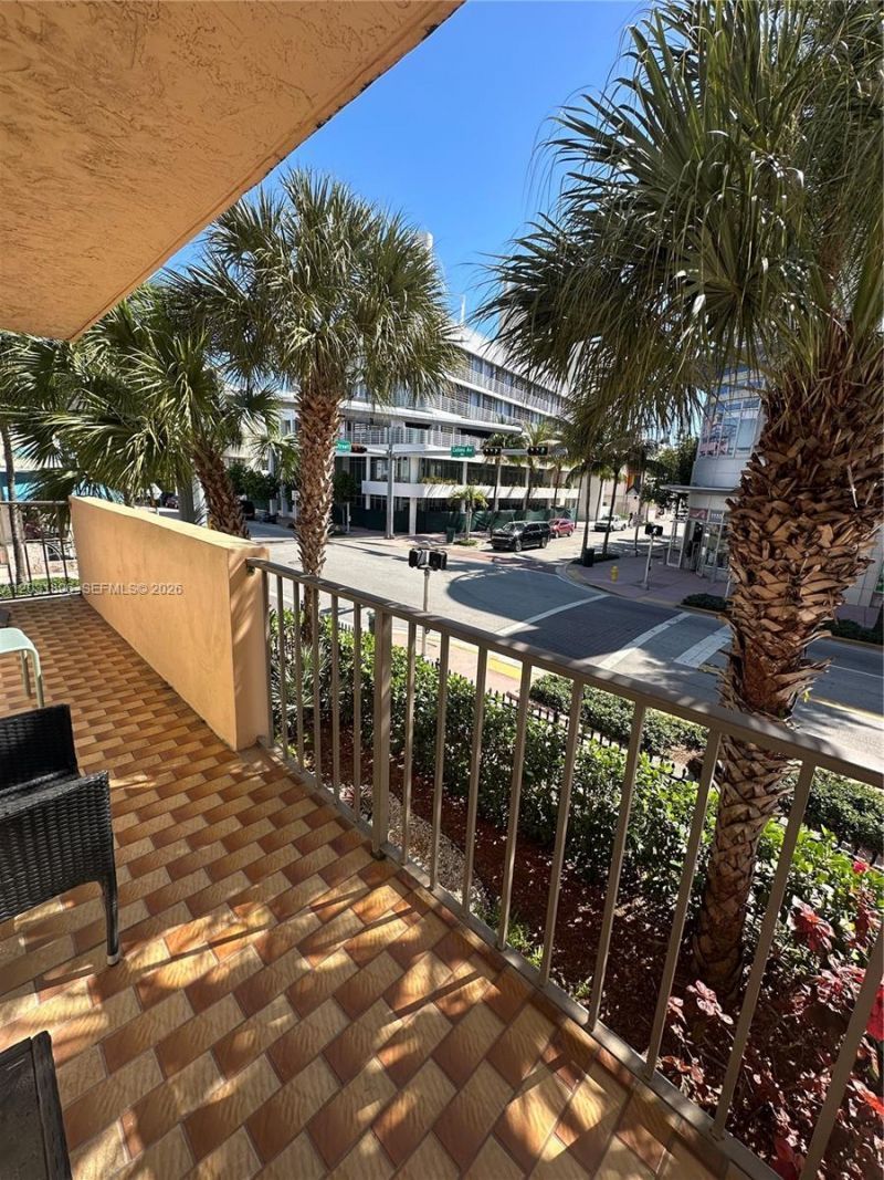 1150 Collins Ave , Unit 204, Miami Beach, FL 33139 Photo