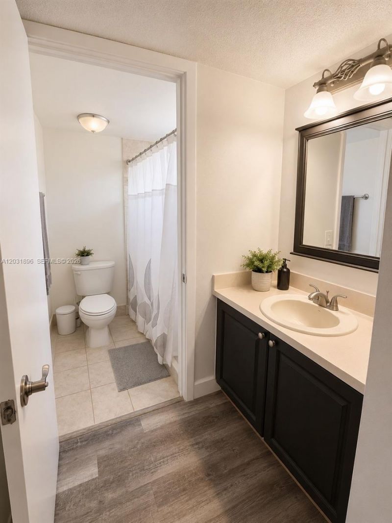1150 Collins Ave, Unit 204, Miami Beach, FL 33139 Photo