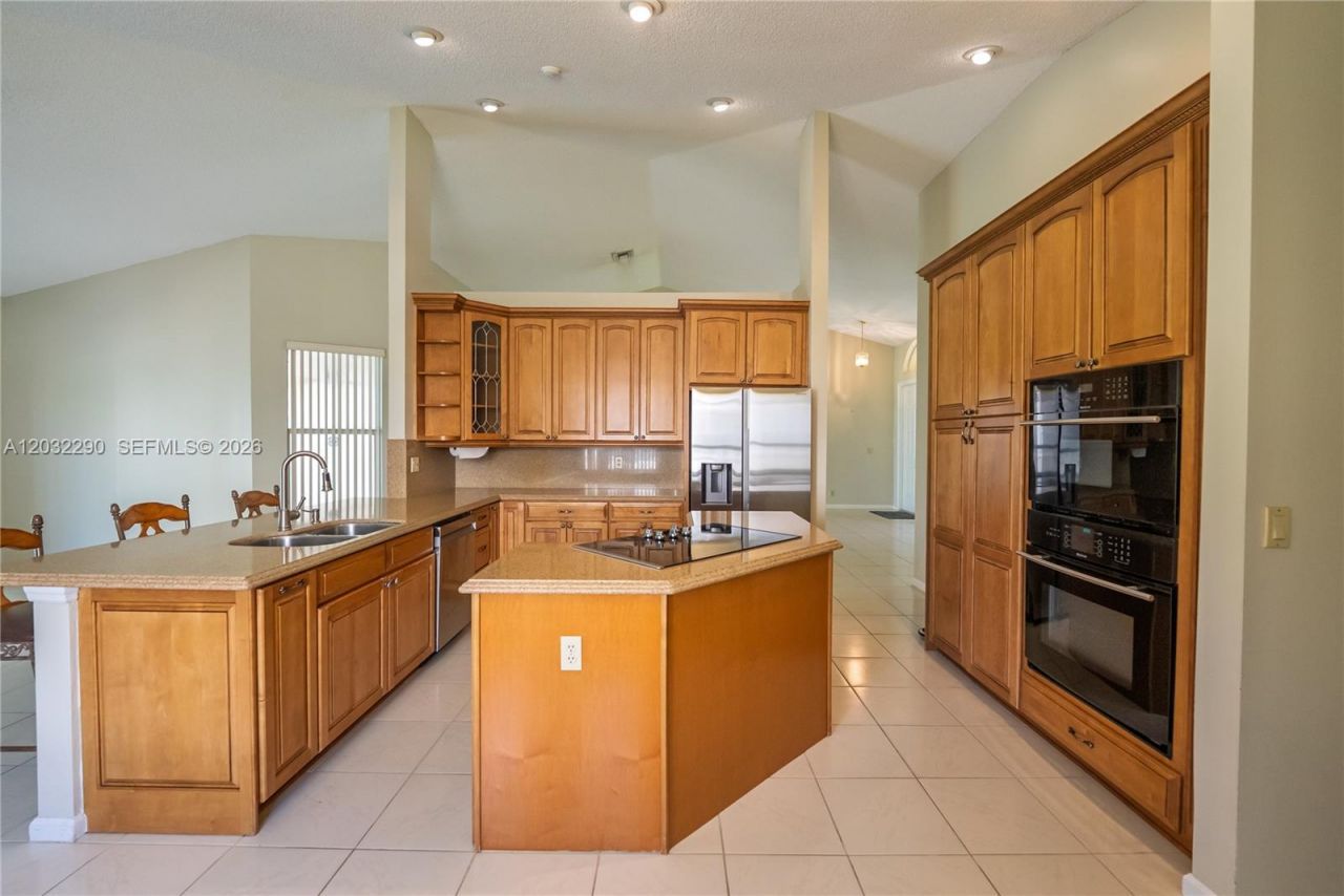 8269 NW 40th Ct, Coral Springs, FL 33065 Photo