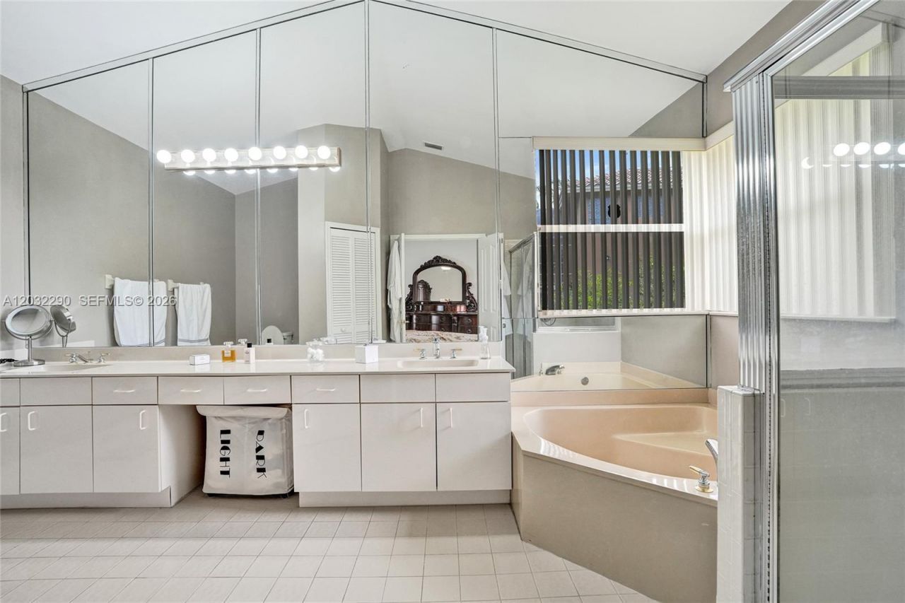 8269 NW 40th Ct, Coral Springs, FL 33065 Photo