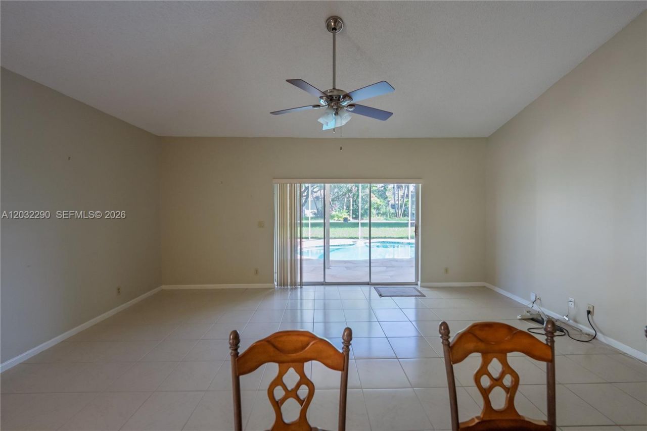 8269 NW 40th Ct, Coral Springs, FL 33065 Photo