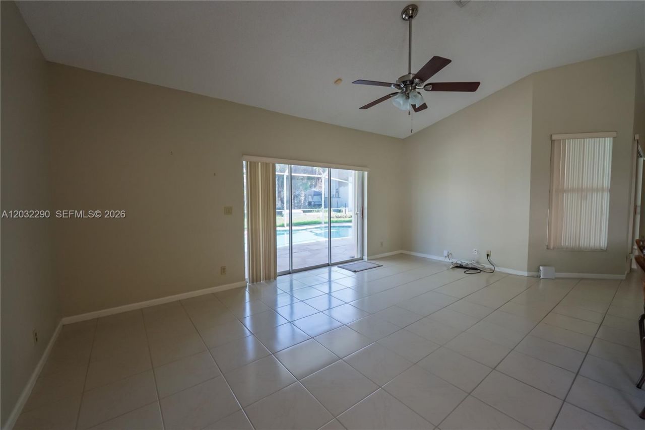 8269 NW 40th Ct, Coral Springs, FL 33065 Photo