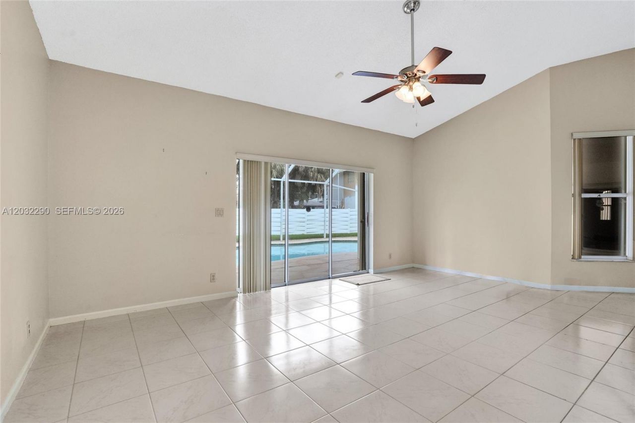 8269 NW 40th Ct, Coral Springs, FL 33065 Photo
