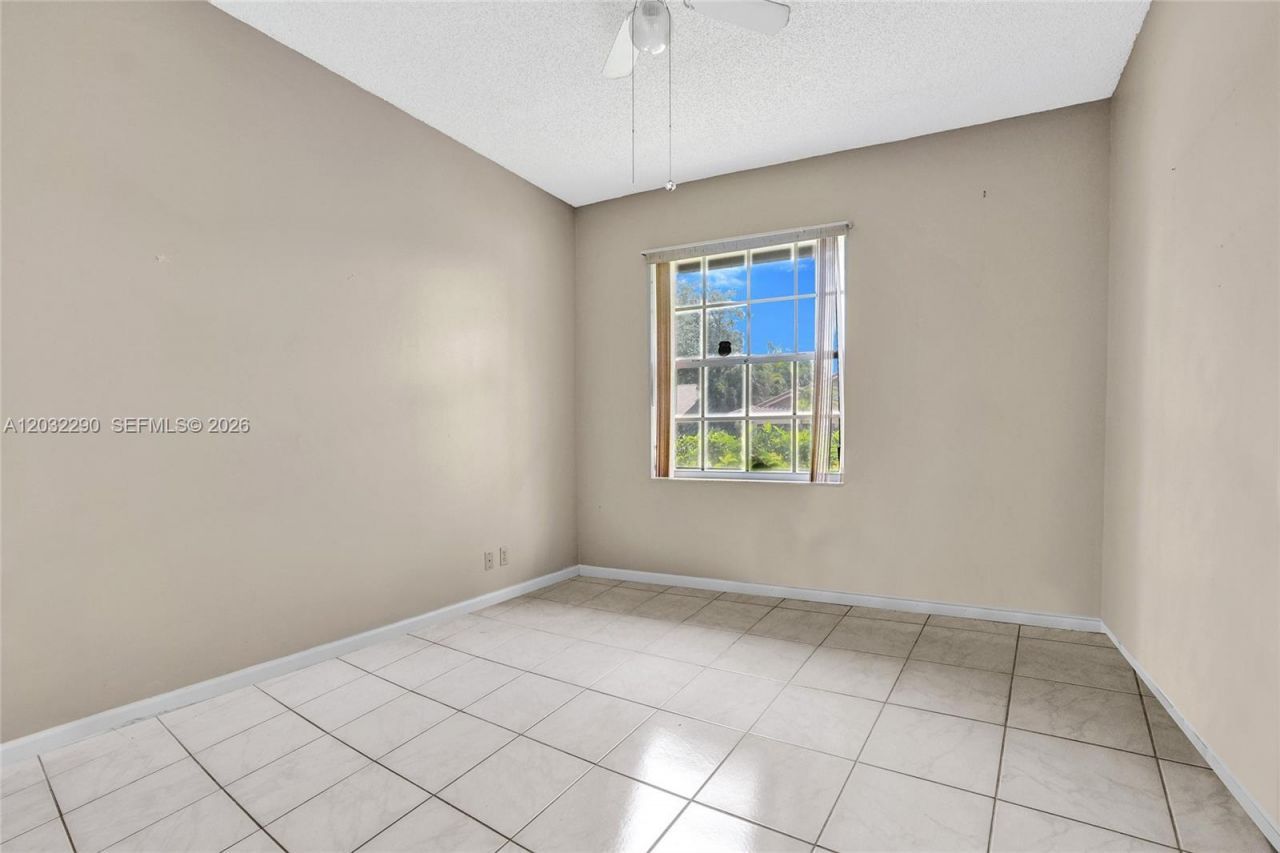 8269 NW 40th Ct, Coral Springs, FL 33065 Photo