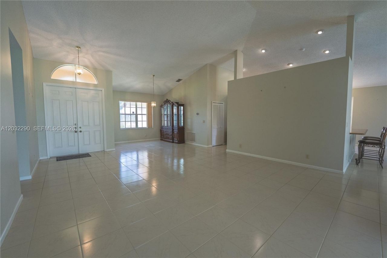 8269 NW 40th Ct, Coral Springs, FL 33065 Photo