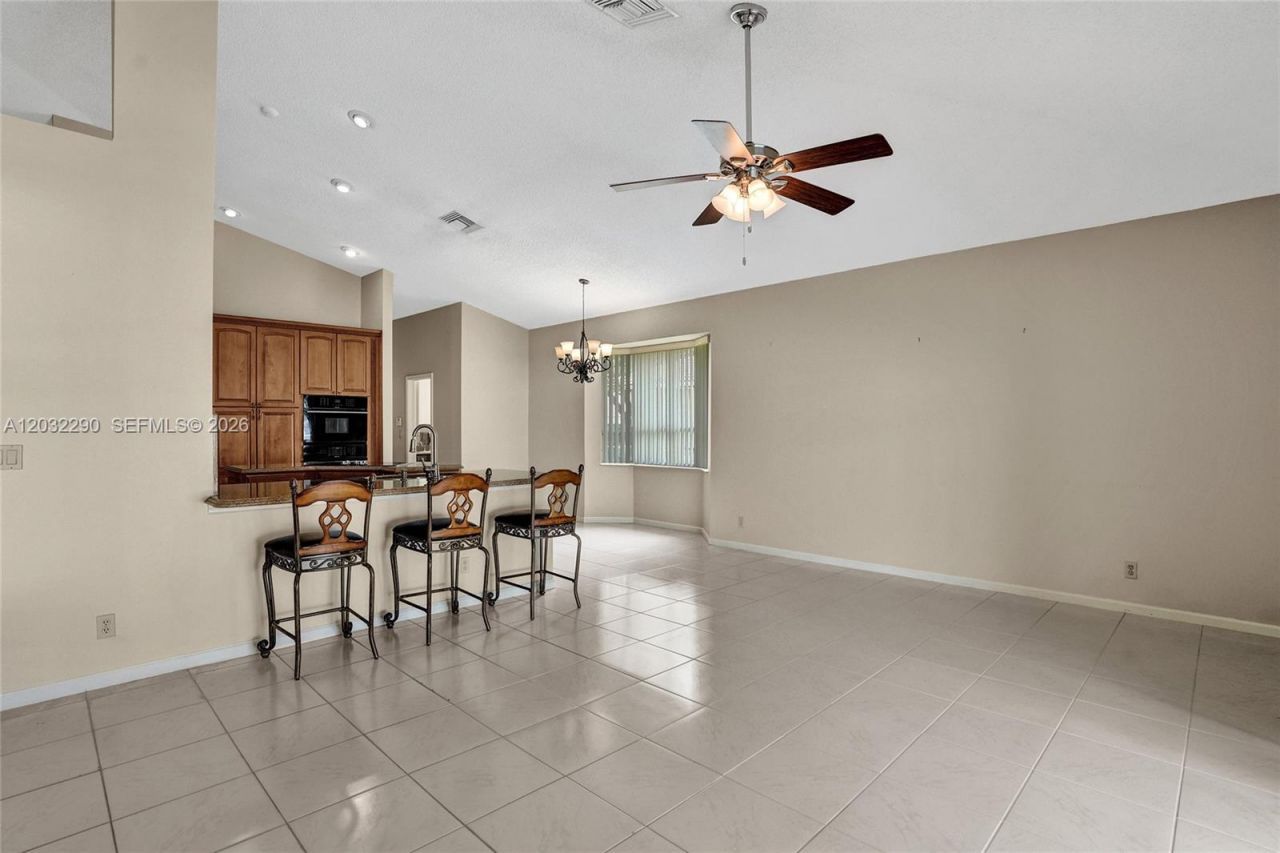 8269 NW 40th Ct, Coral Springs, FL 33065 Photo