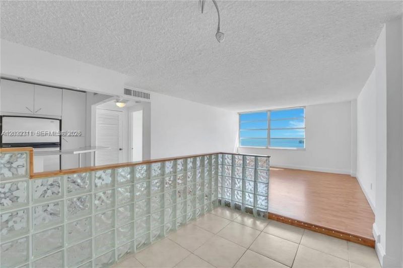 150 SE 25th Rd , Unit 15J, Miami, FL 33129 Photo