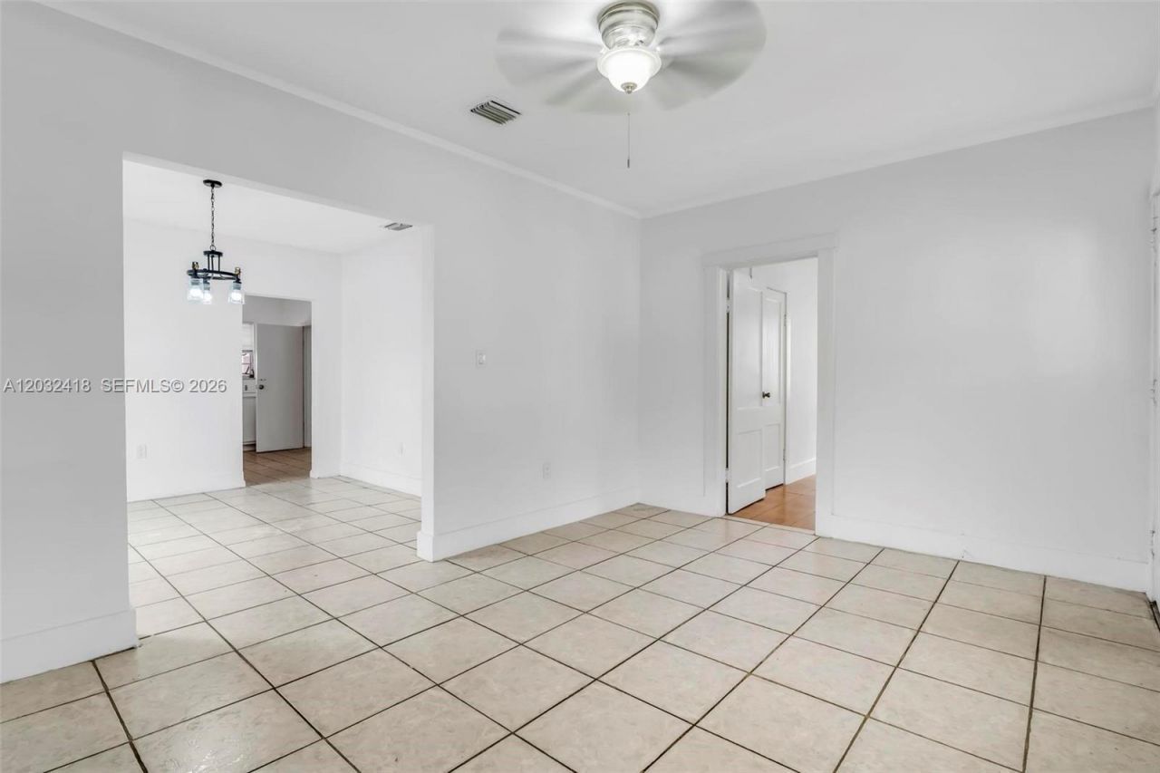 1243 SW 3rd St , Unit 1, Miami, FL 33135 Photo