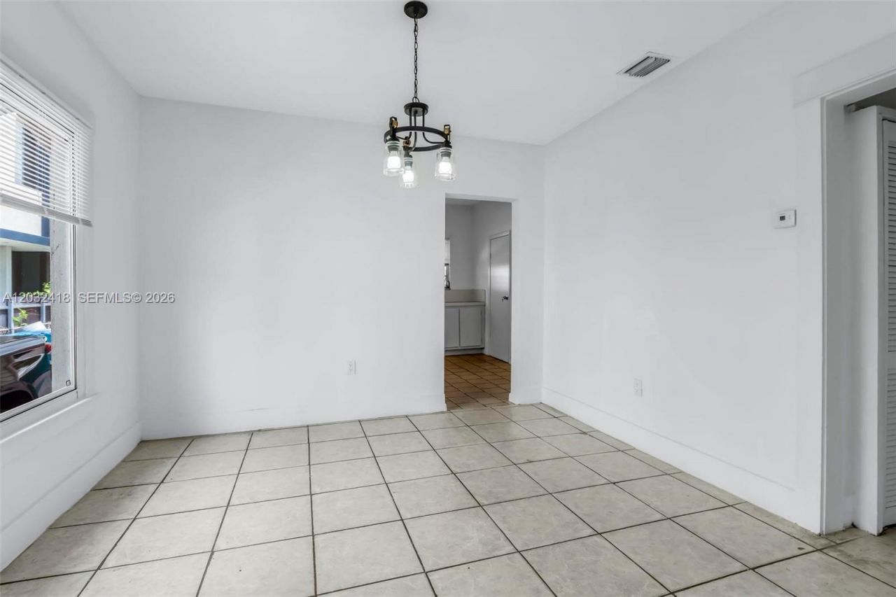 1243 SW 3rd St , Unit 1, Miami, FL 33135 Photo