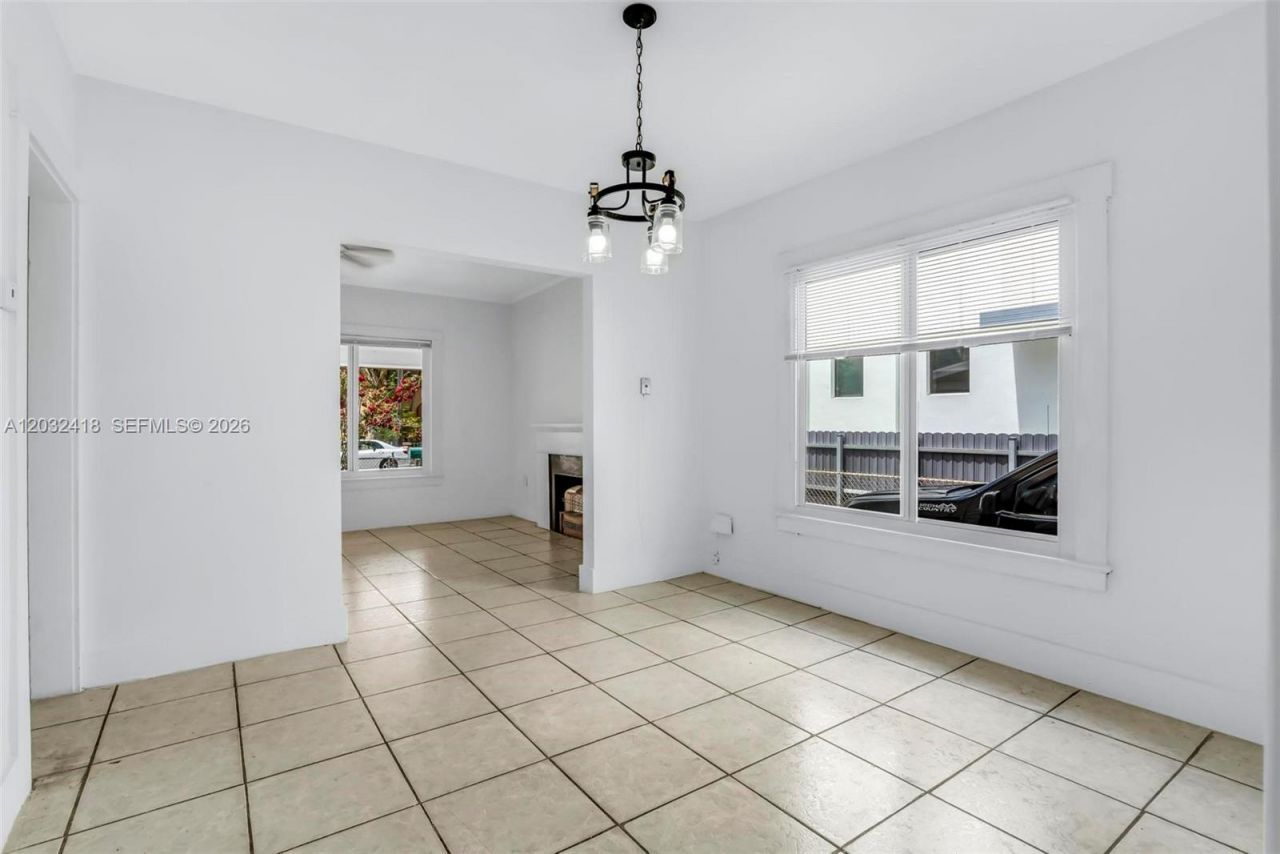 1243 SW 3rd St , Unit 1, Miami, FL 33135 Photo