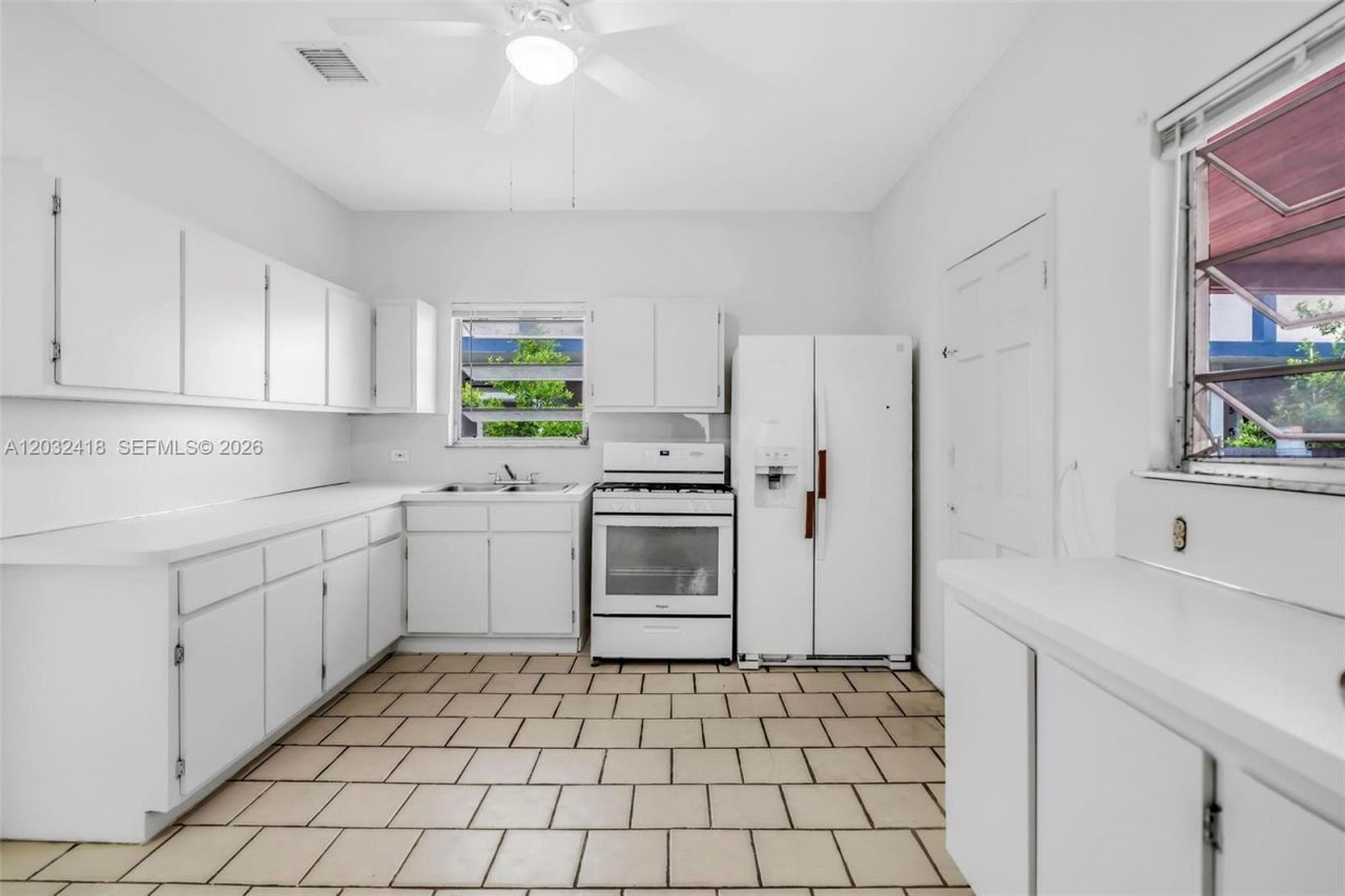 1243 SW 3rd St , Unit 1, Miami, FL 33135 Photo