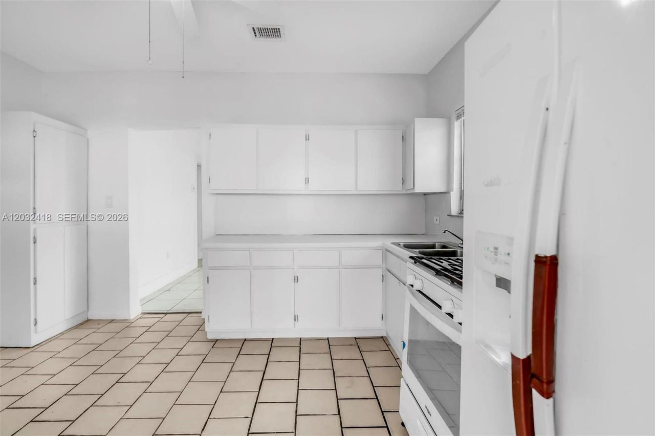 1243 SW 3rd St , Unit 1, Miami, FL 33135 Photo