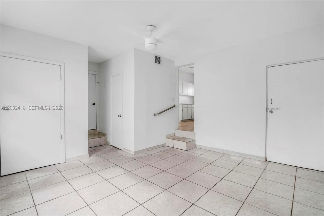1243 SW 3rd St , Unit 1, Miami, FL 33135 Photo