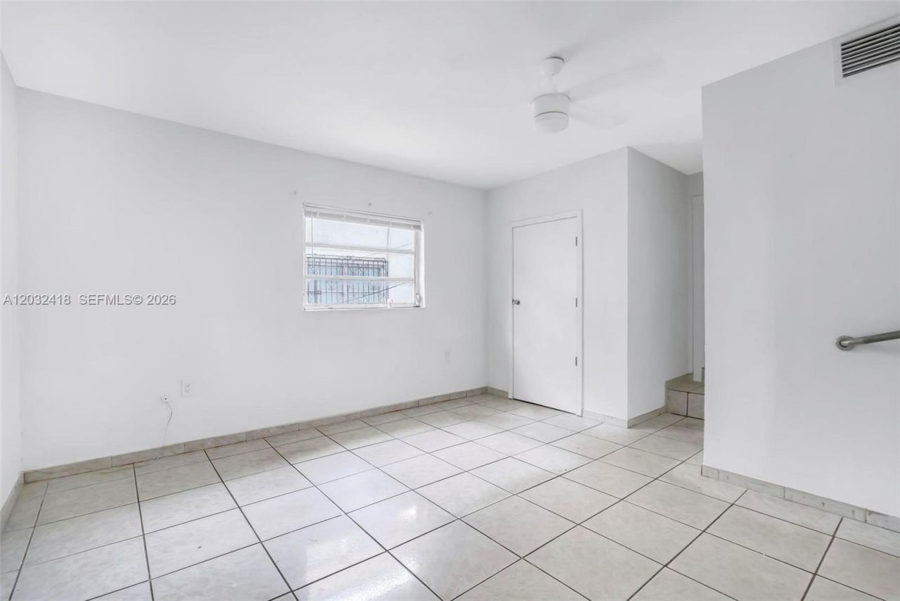 1243 SW 3rd St , Unit 1, Miami, FL 33135 Photo
