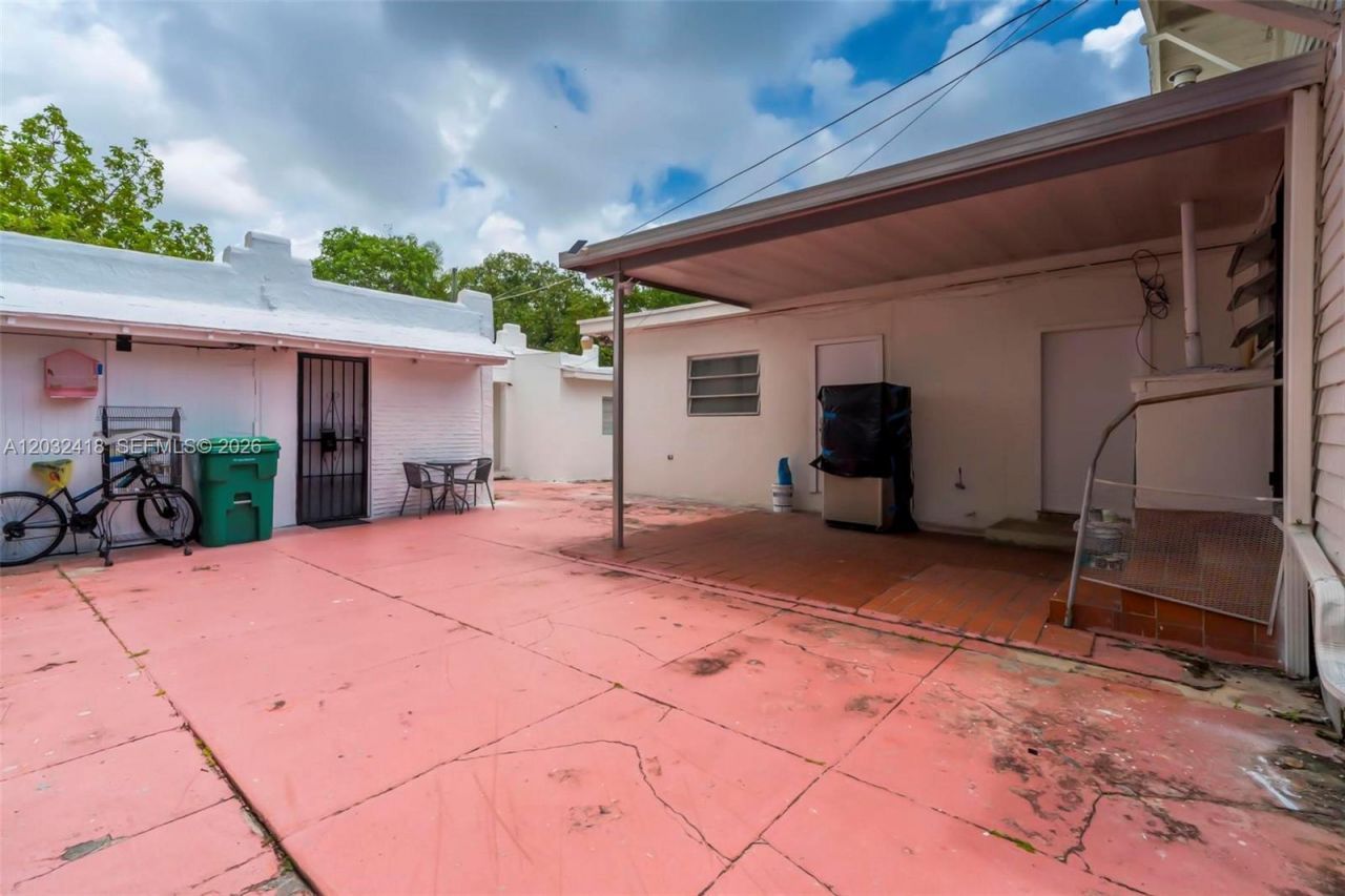 1243 SW 3rd St , Unit 1, Miami, FL 33135 Photo