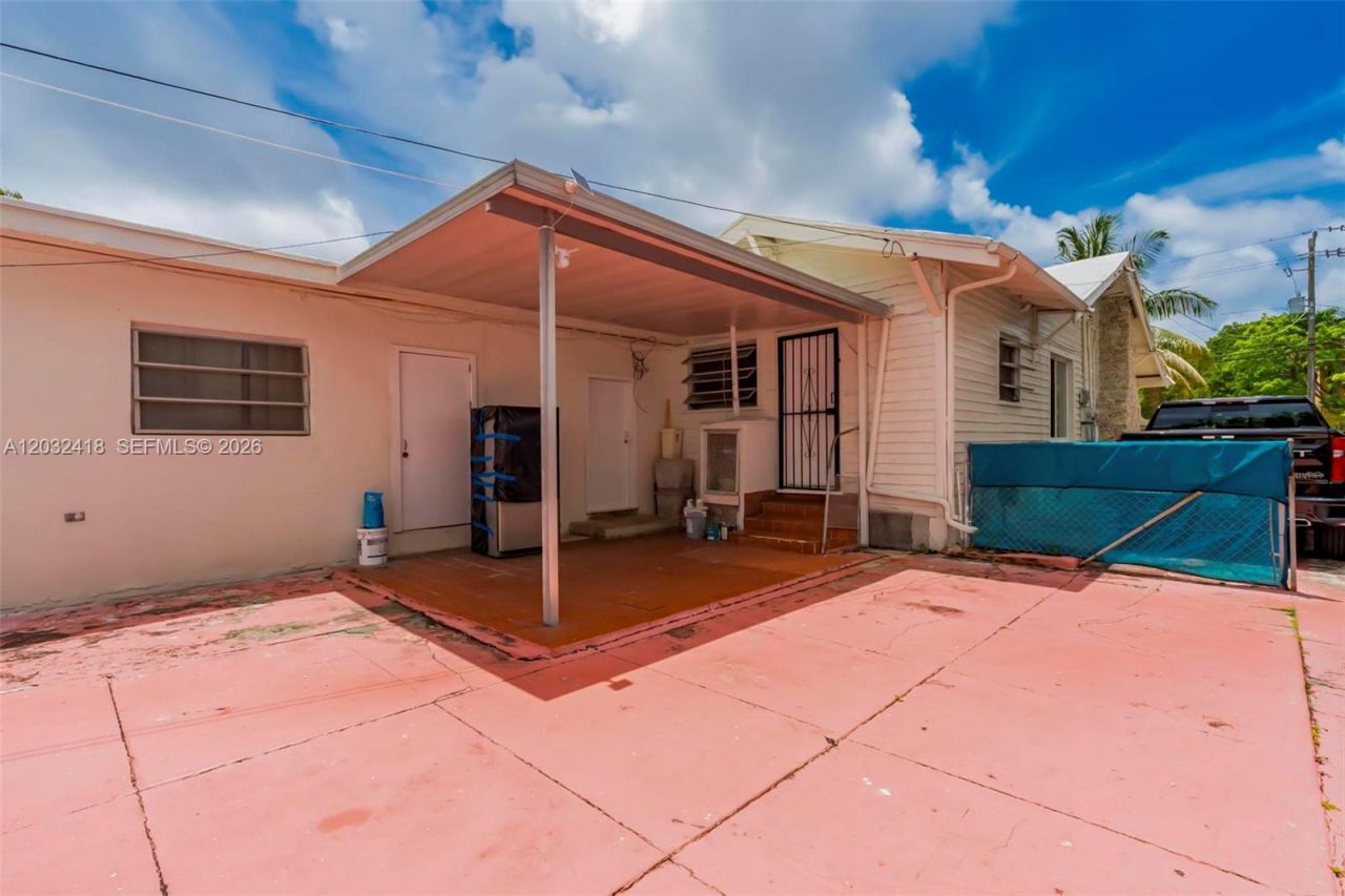 1243 SW 3rd St , Unit 1, Miami, FL 33135 Photo