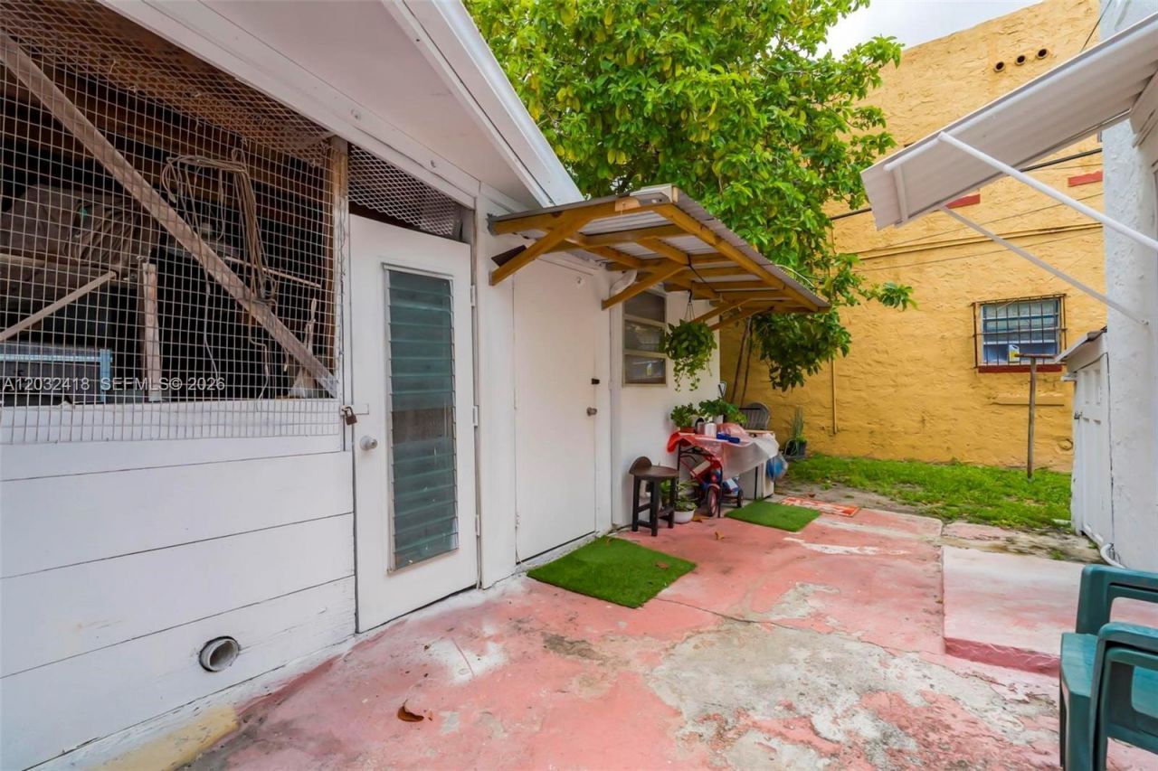 1243 SW 3rd St , Unit 1, Miami, FL 33135 Photo