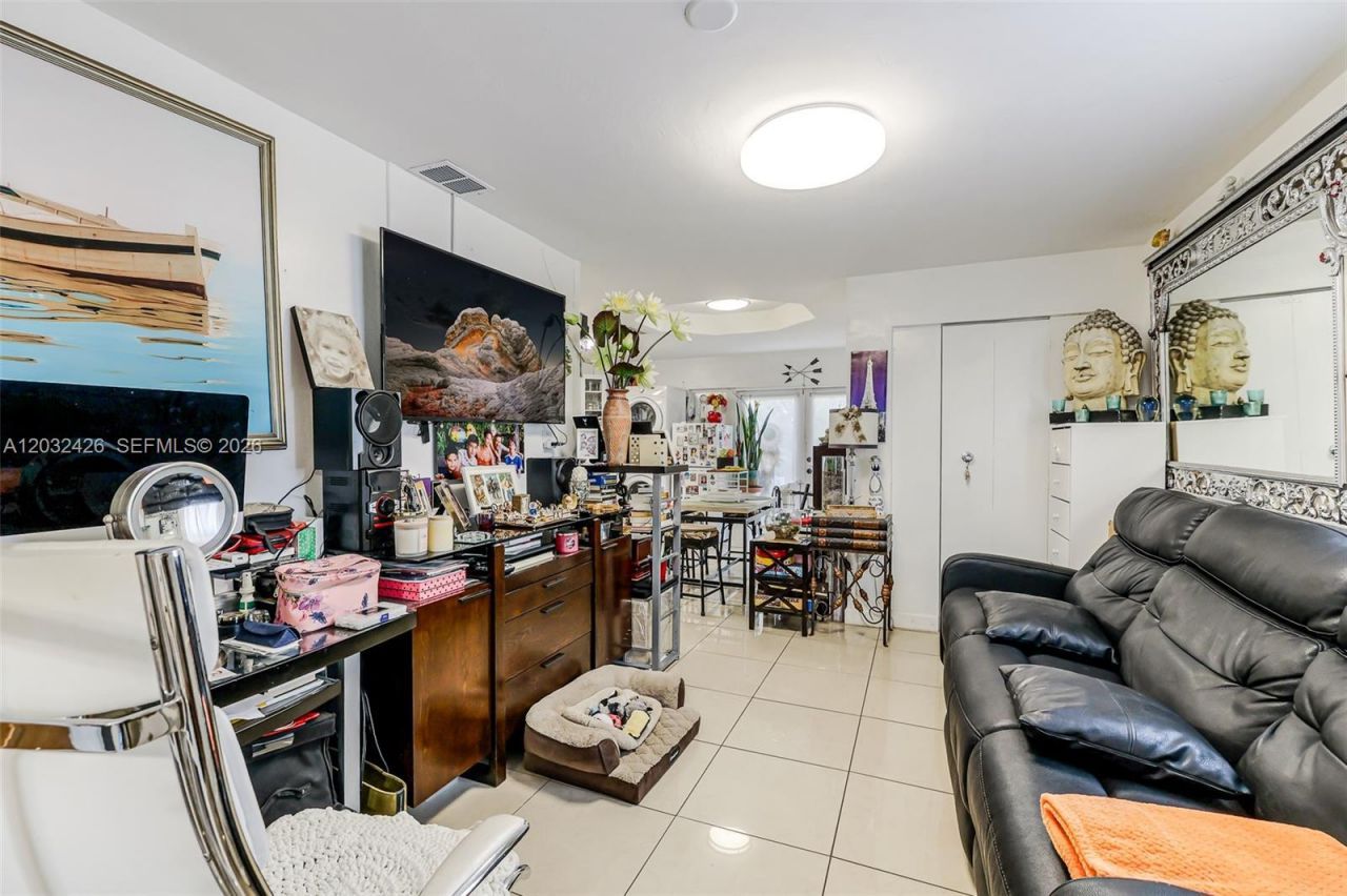 12085 W Dixie Highway , Biscayne Park, FL 33161 Photo