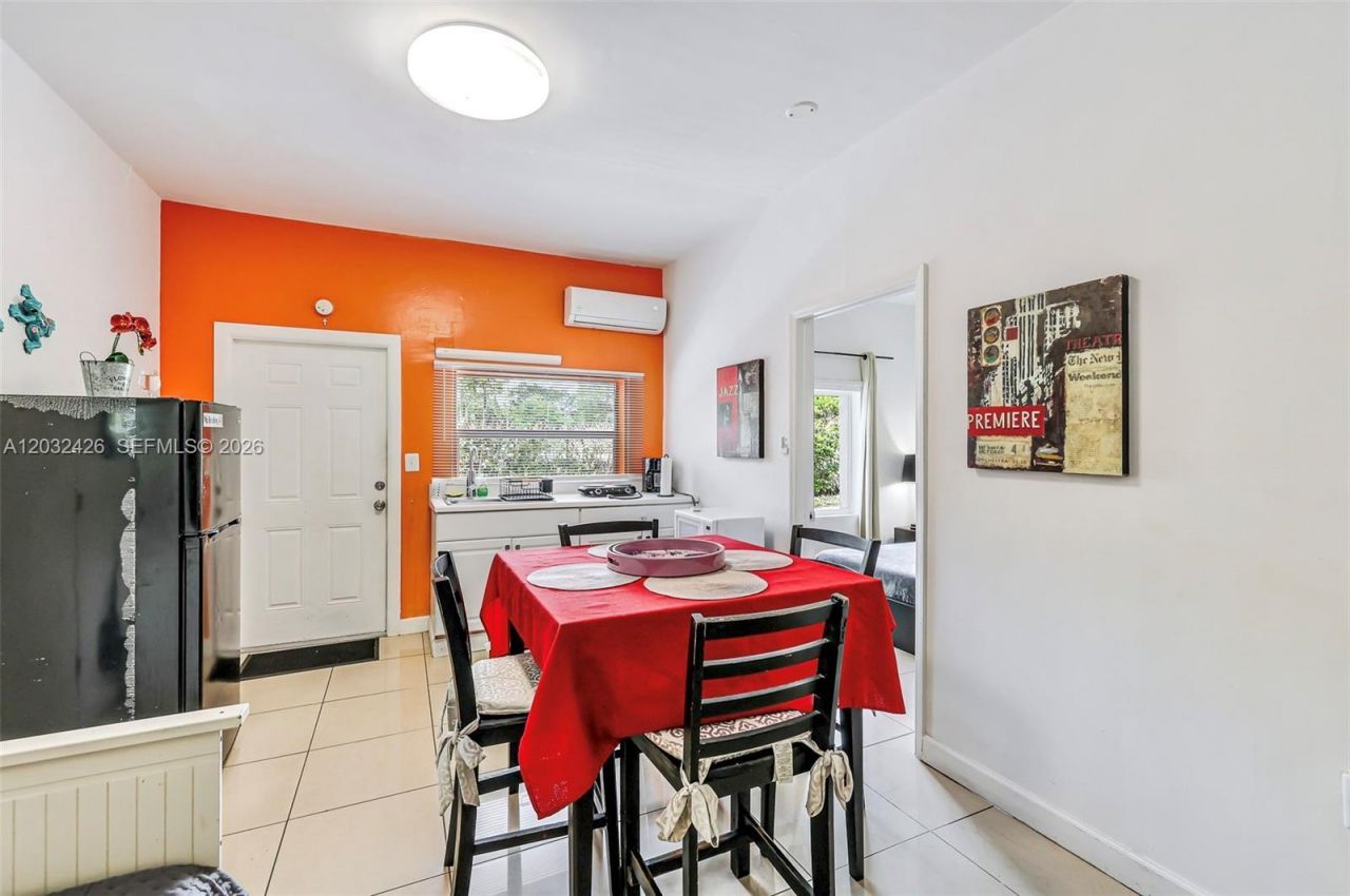 12085 W Dixie Highway , Biscayne Park, FL 33161 Photo