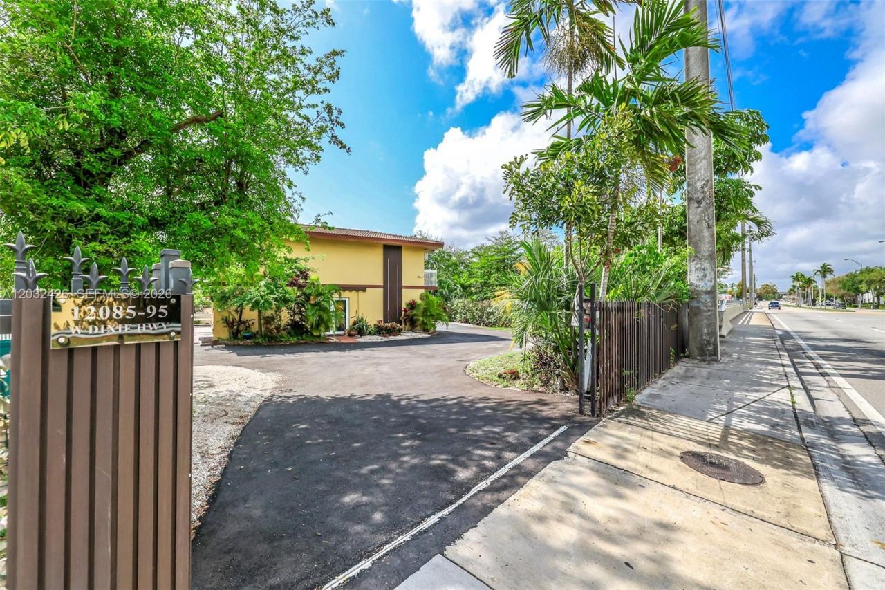 12085 W Dixie Highway , Biscayne Park, FL 33161 Photo