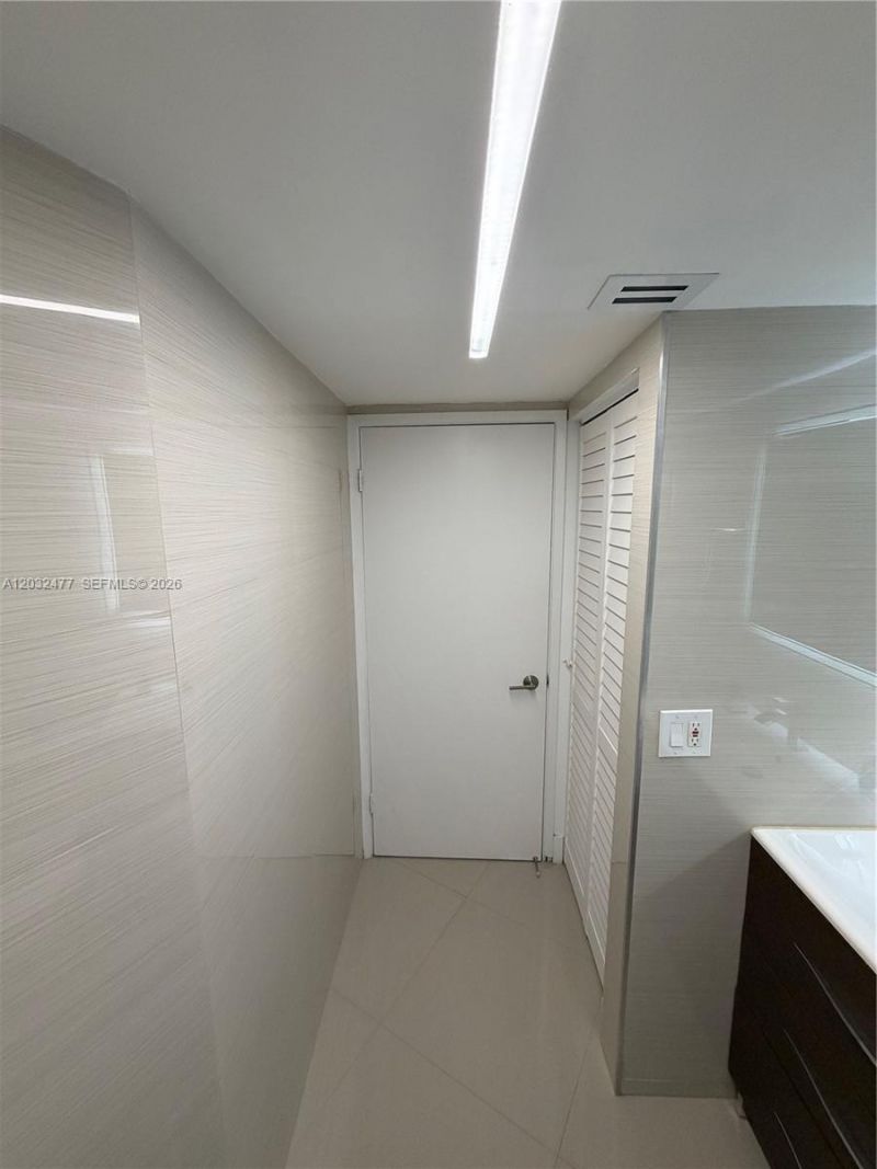 3300 NE 192nd St , Unit 1109, Aventura, FL 33180 Photo
