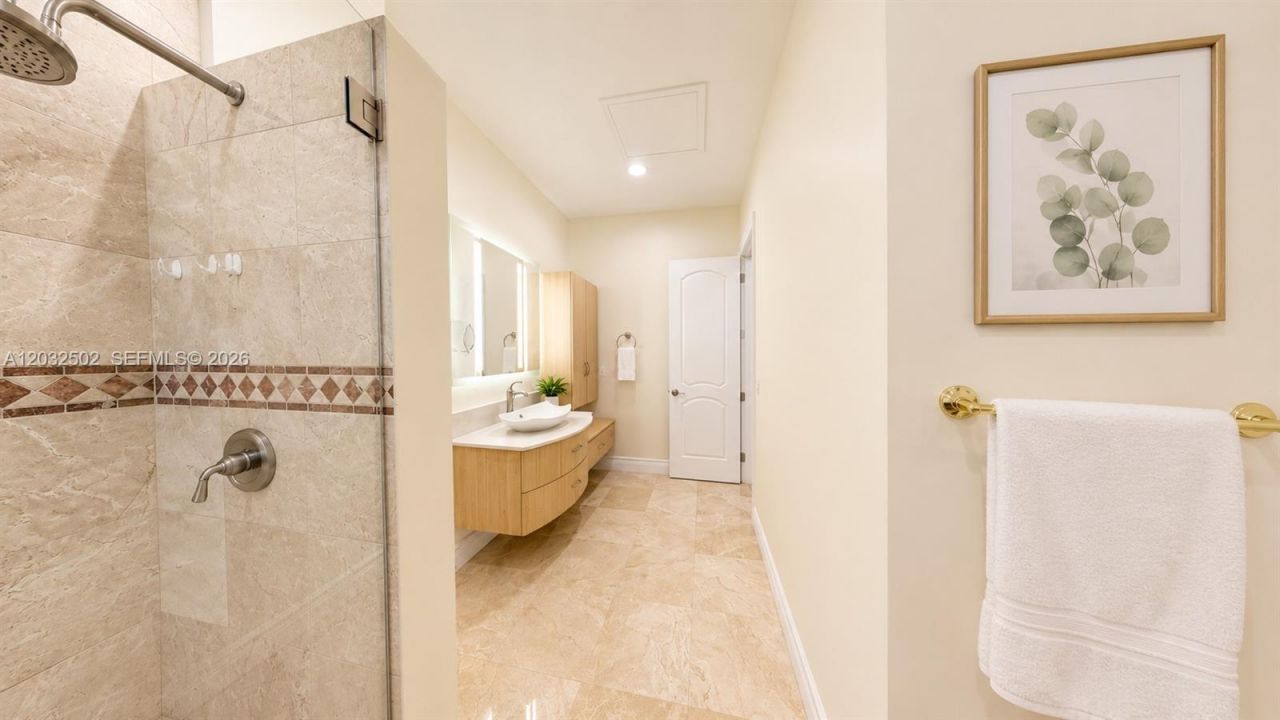 5751 SW 59th Pl , Unit 5751, South Miami, FL 33143 Photo