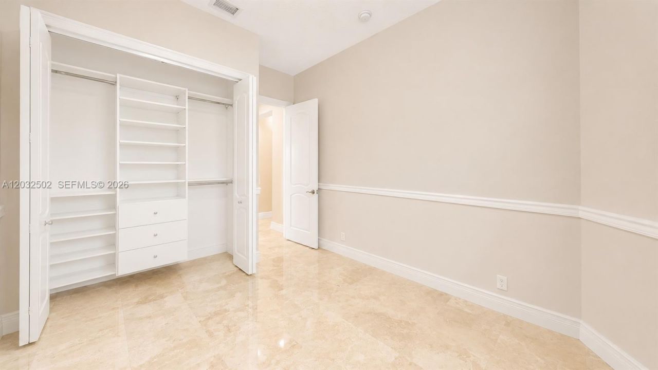 5751 SW 59th Pl , Unit 5751, South Miami, FL 33143 Photo