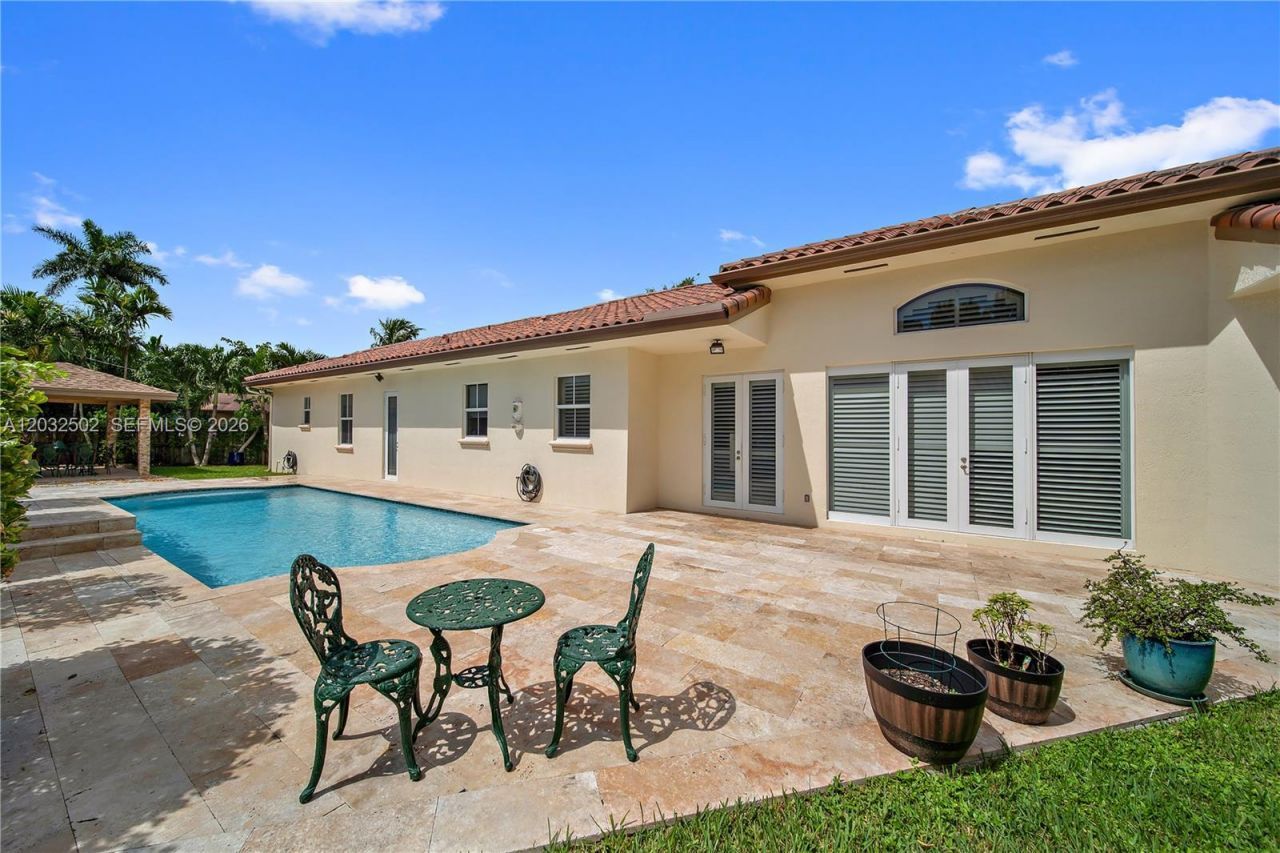 5751 SW 59th Pl , Unit 5751, South Miami, FL 33143 Photo