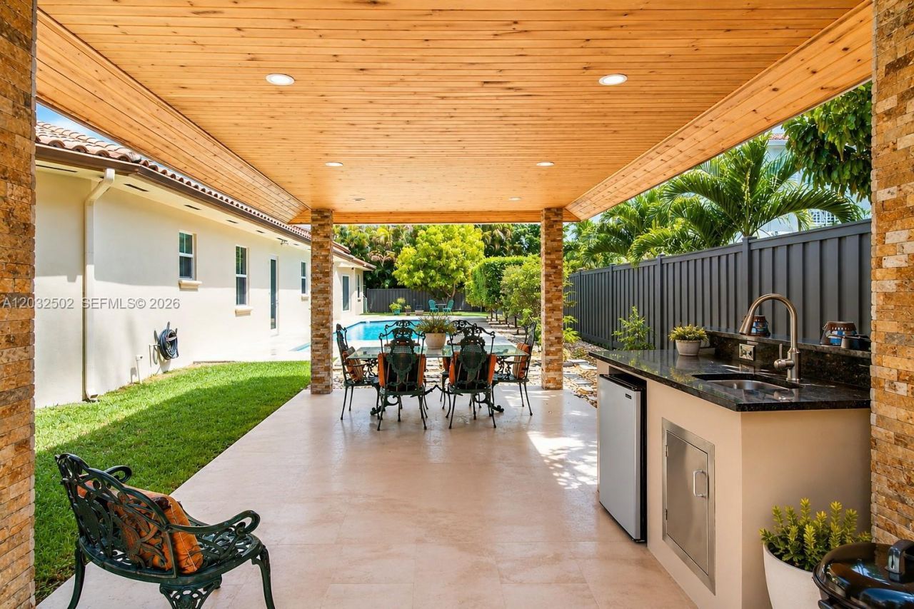 5751 SW 59th Pl , Unit 5751, South Miami, FL 33143 Photo