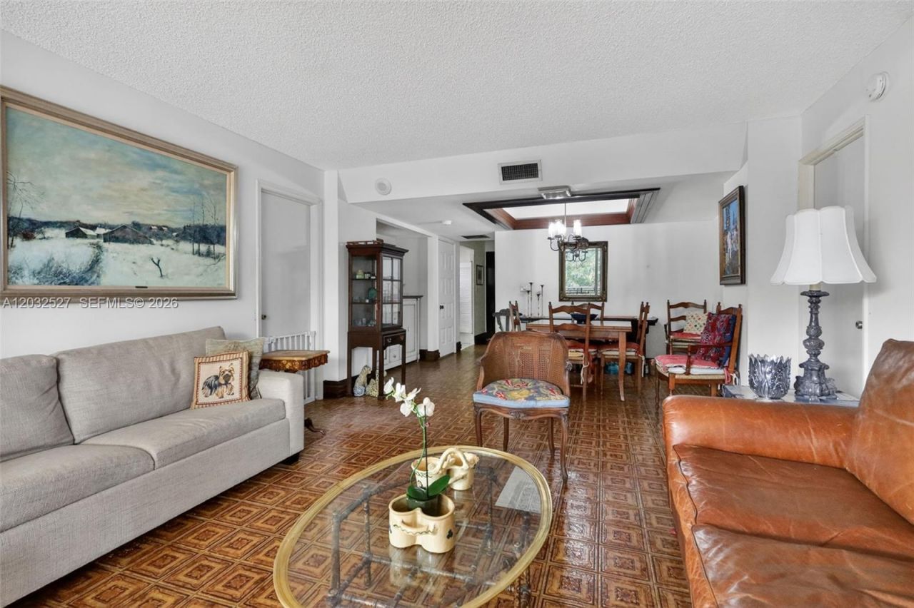 2901 S Bayshore Dr, Unit 4A, Miami, FL 33133 Photo