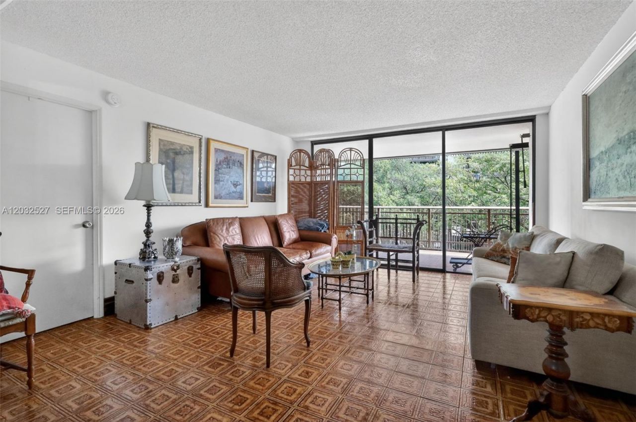 2901 S Bayshore Dr , Unit 4A, Miami, FL 33133 Photo