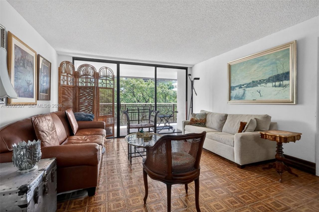 2901 S Bayshore Dr , Unit 4A, Miami, FL 33133 Photo