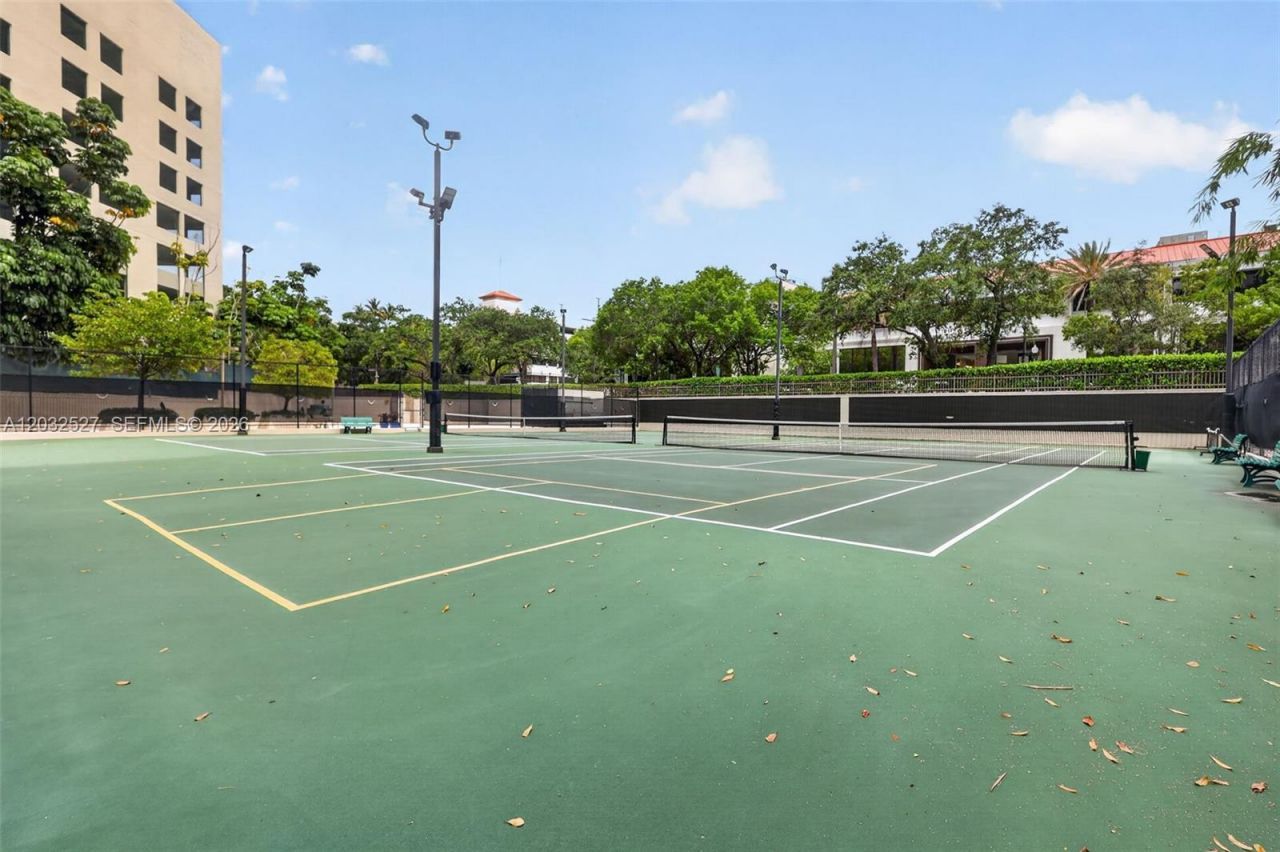 2901 S Bayshore Dr, Unit 4A, Miami, FL 33133 Photo