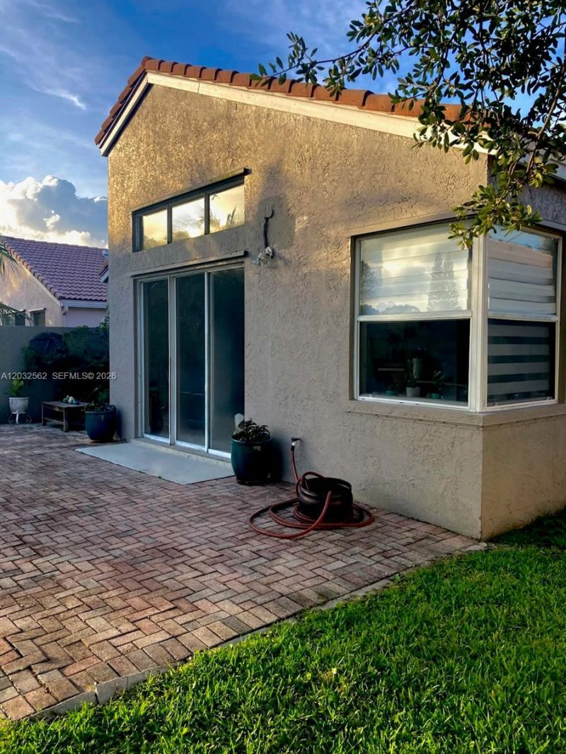 15783 NW 16th Ct , Pembroke Pines, FL 33028 Photo