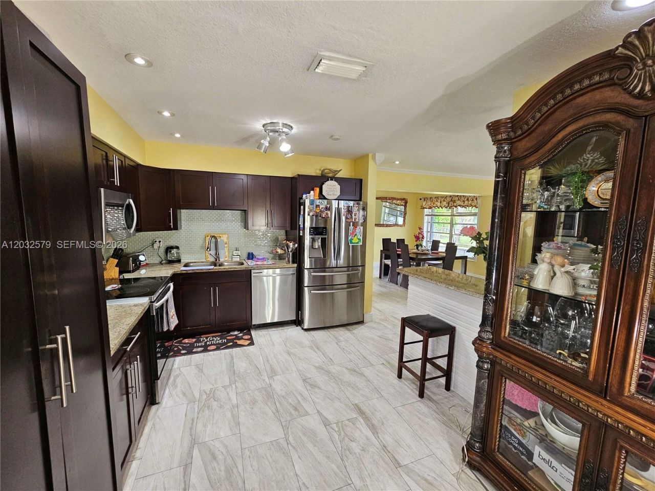 7470 Polk St , Hollywood, FL 33024 Photo