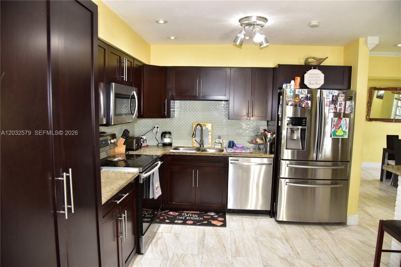 7470 Polk St , Hollywood, FL 33024 Photo