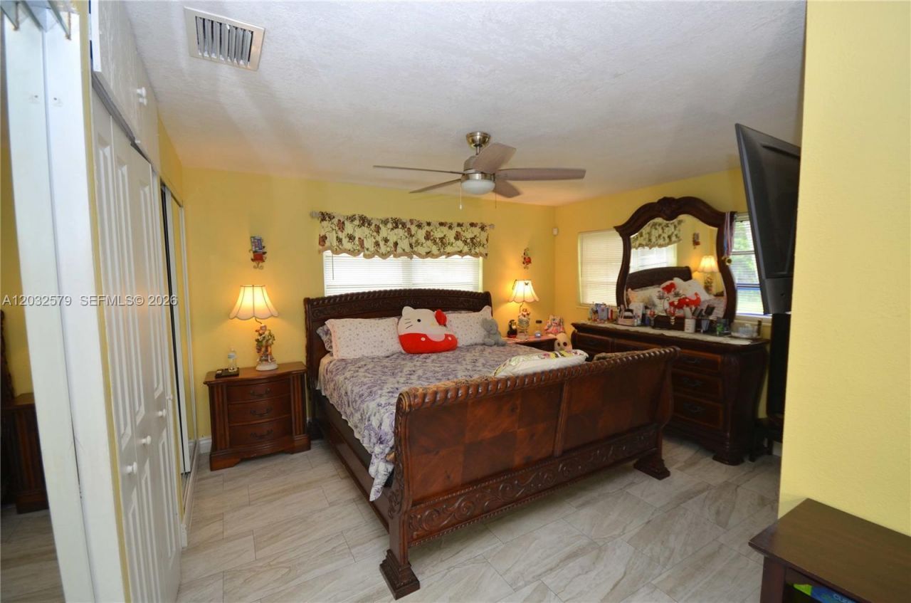 7470 Polk St , Hollywood, FL 33024 Photo