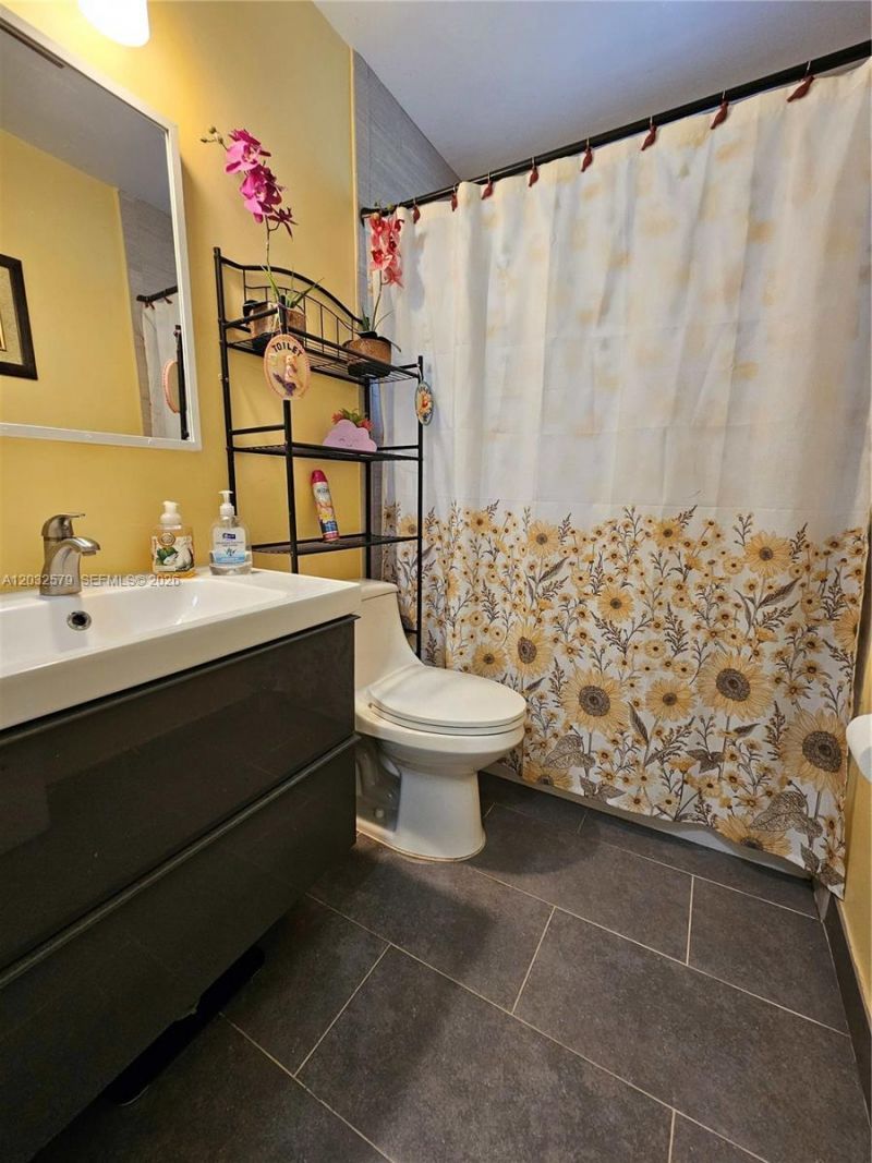 7470 Polk St , Hollywood, FL 33024 Photo